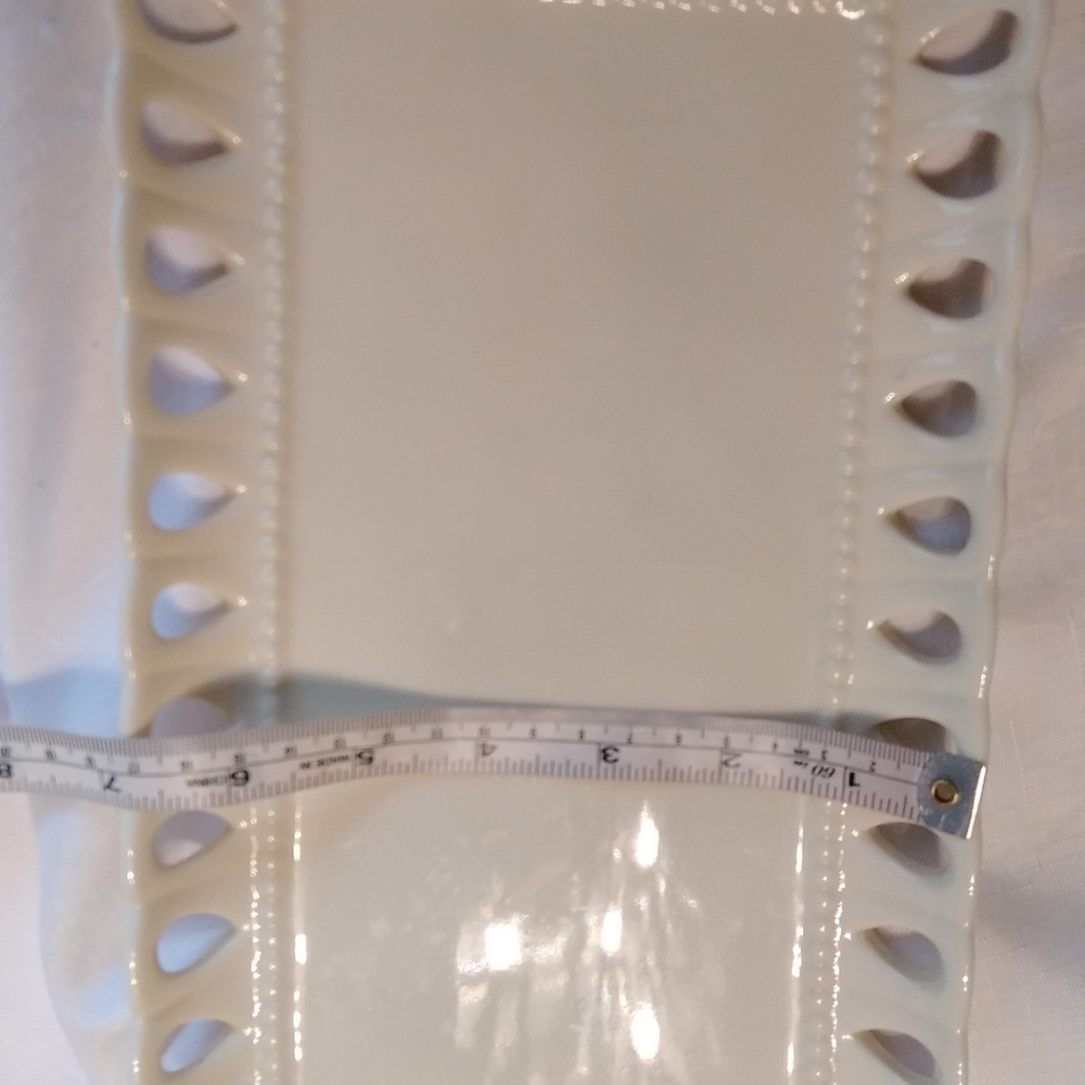 Godinger Ceramic Rectangular Reticulated Vanity Tray - Picture 4 of 6